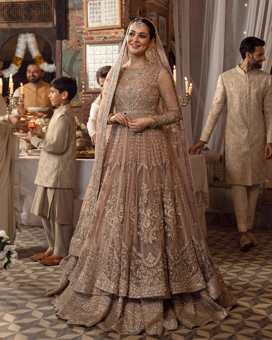 FAIZA SAQLAIN - Mahra