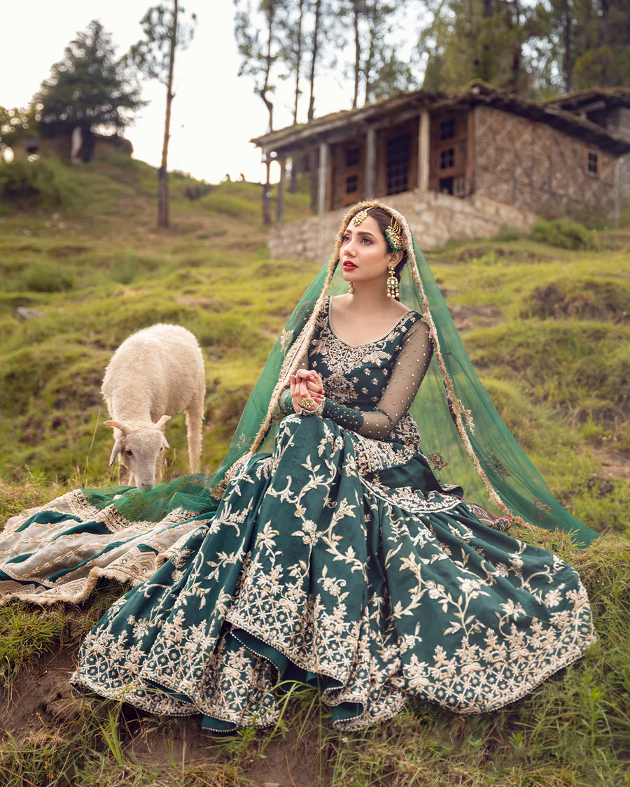 FAIZA SAQLAIN-Dhurkhanai