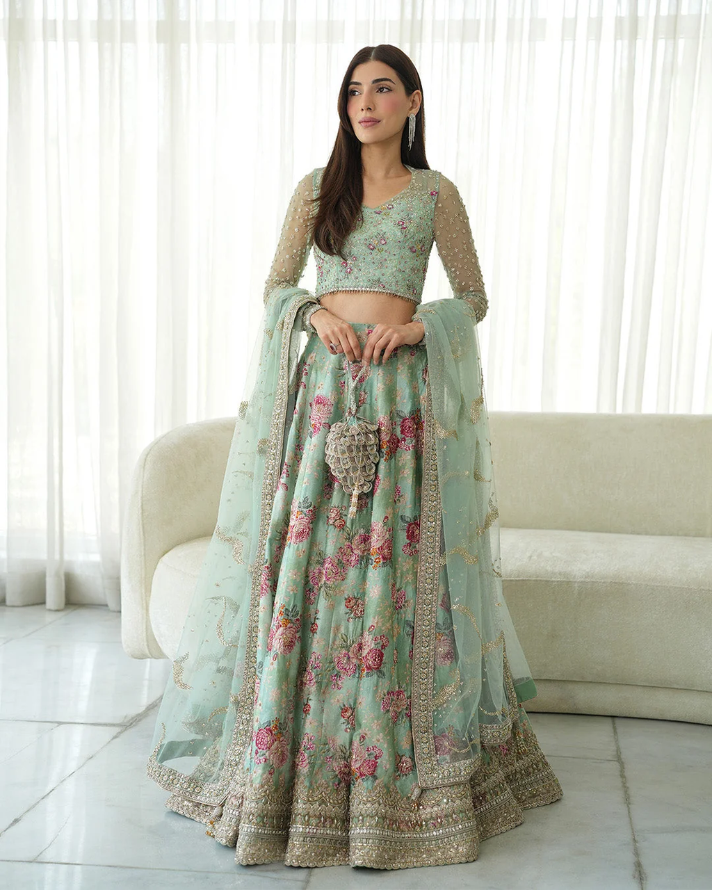 Faiza Saqlain - Rosabelle