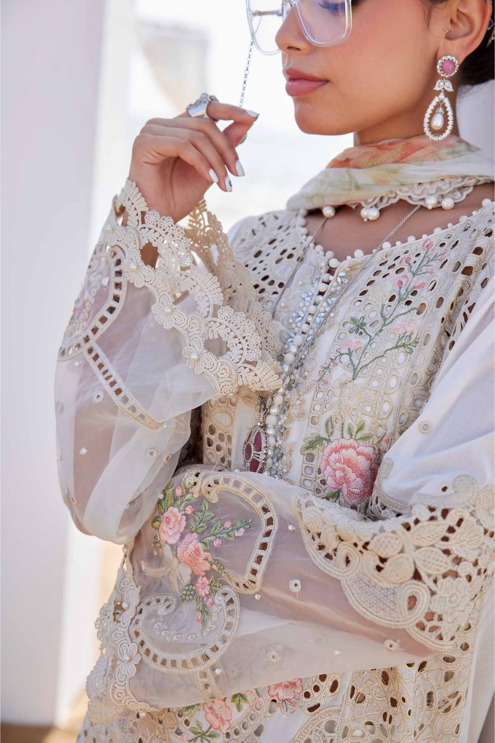 Maria B - 3 Piece Embroidered Lawn Suit