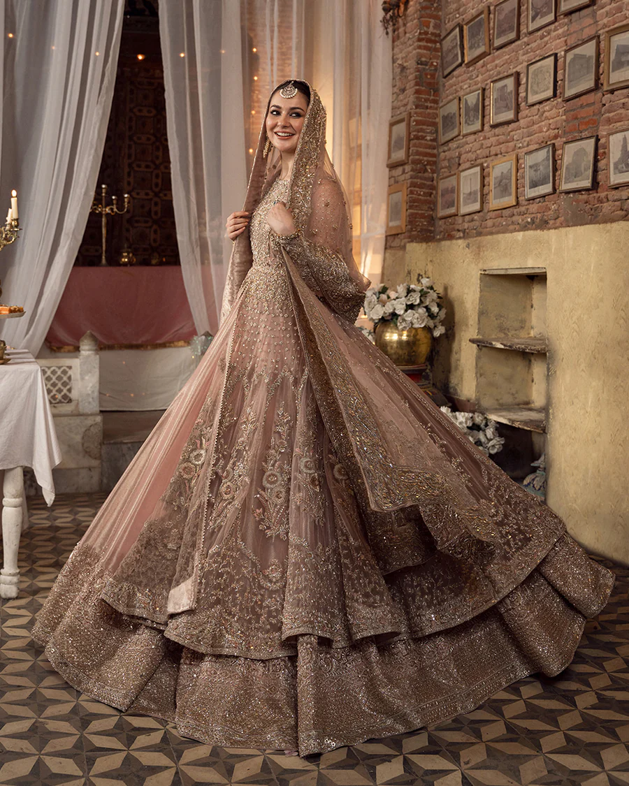 FAIZA SAQLAIN - Mahra
