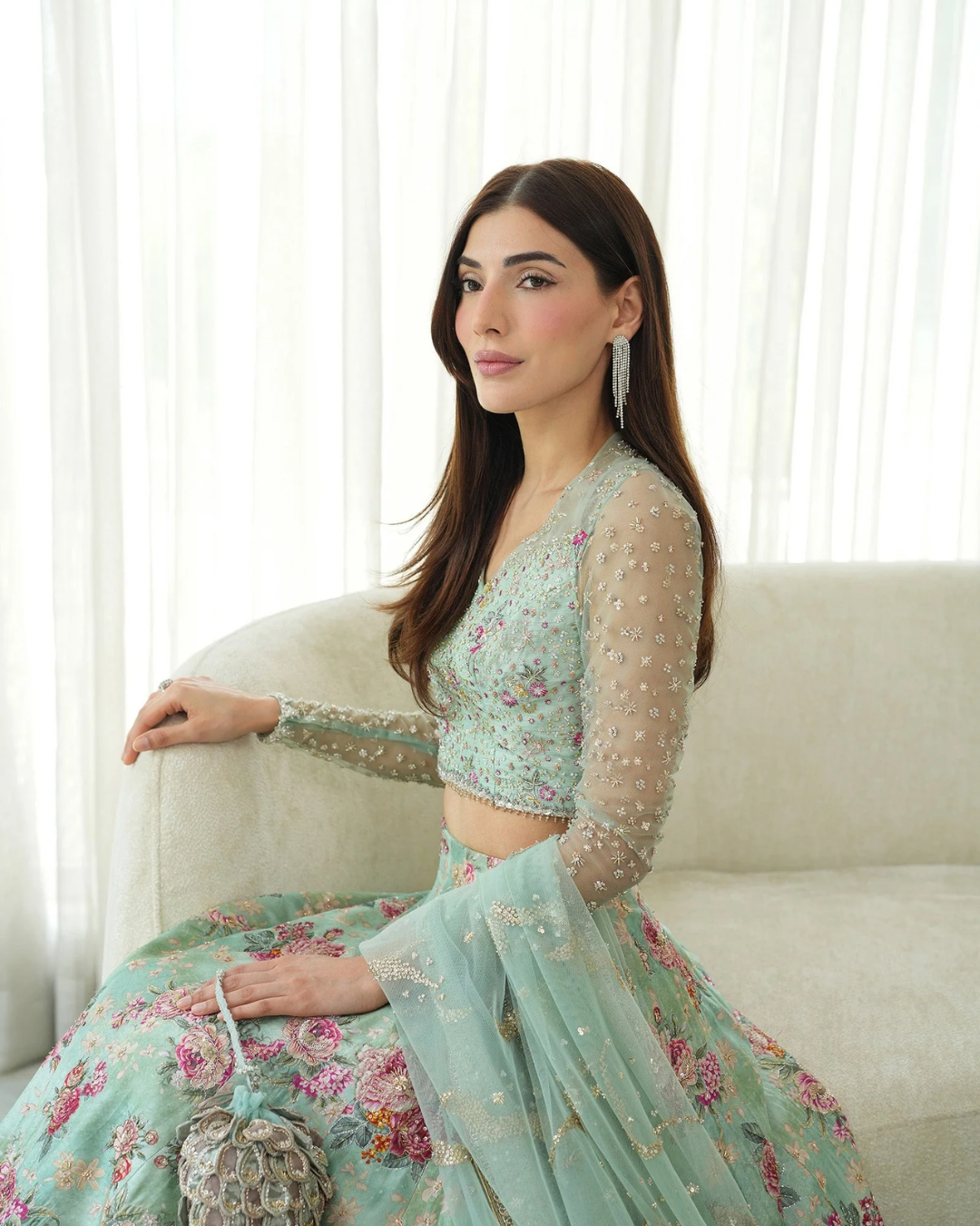 Faiza Saqlain - Rosabelle