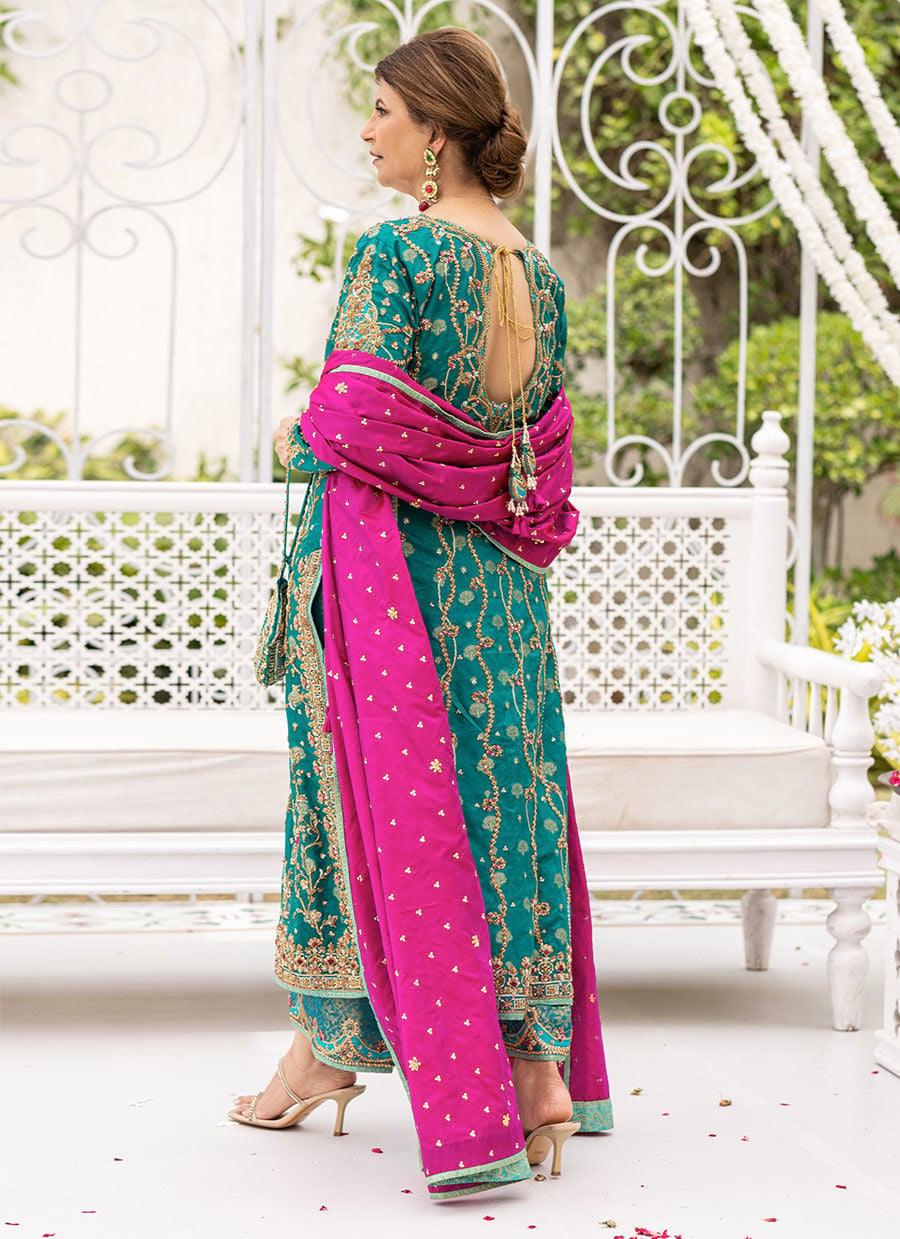 FARAH TALIB AZIZ- Avisa Emerald
