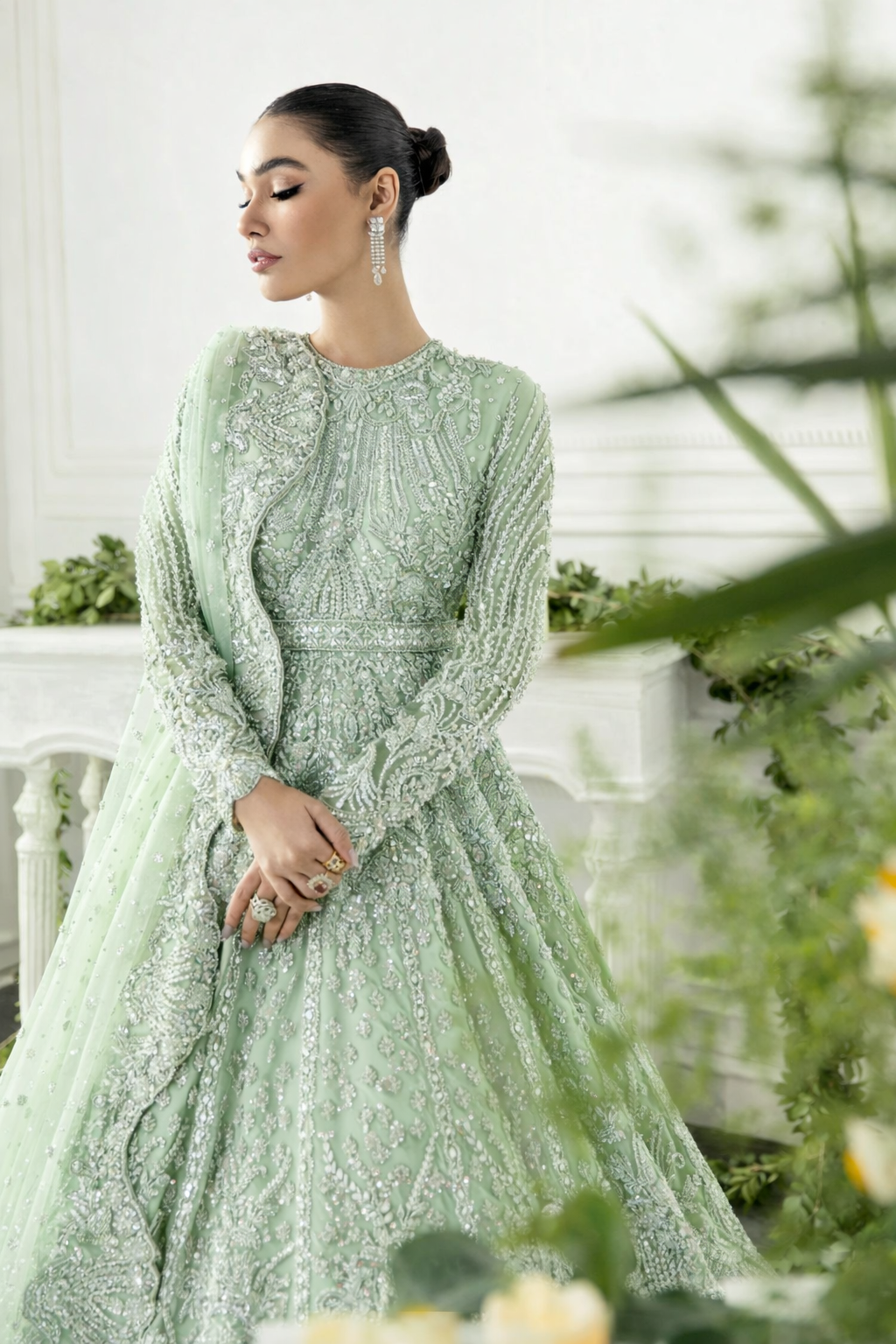 AKBAR ASLAM - Hyacinth