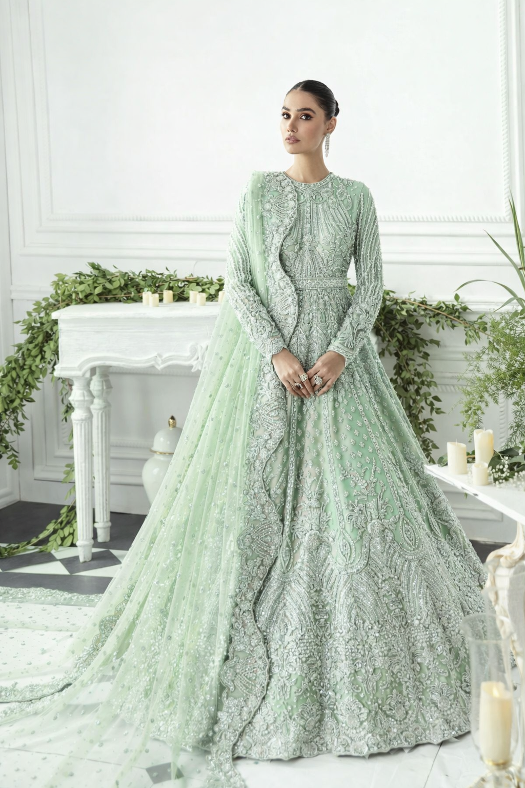 AKBAR ASLAM - Hyacinth